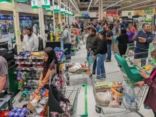 Día de la Madre: ¿Cómo funcionarán los supermercados este fin de semana?