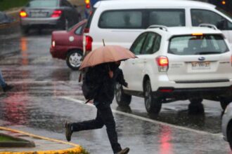 Intensas lluvias en Santiago: ¿Hasta qué hora se esperan precipitaciones este jueves?