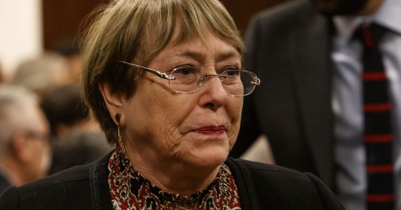 Michelle Bachelet expresa preocupación por el clima social en Chile: "La sociedad tiene mucha rabia"