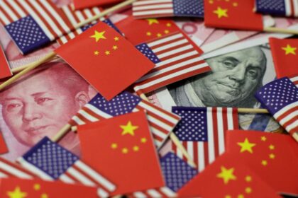 China exige retirada de aranceles antes de negociar con Estados Unidos: “La puerta al diálogo está abierta, pero con condiciones claras”
