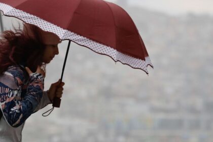 Ciclón extratropical traerá lluvias y vientos de hasta 100 km/h este fin de semana en el sur de Chile