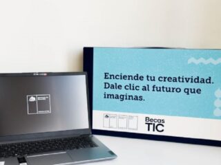 Becas TIC: ¿Quiénes podrán recibir el notebook gratuito que entrega la Junaeb?