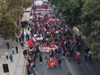 Cortes de tránsito en Santiago por marcha del Día del Trabajador