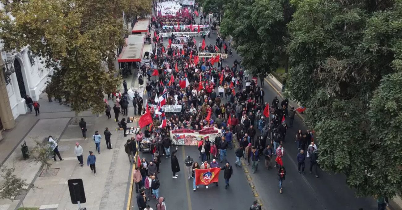 Cortes de tránsito en Santiago por marcha del Día del Trabajador