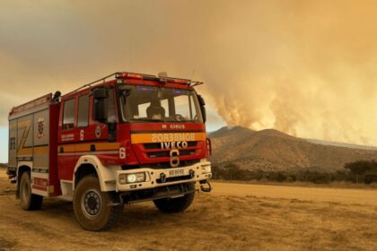Incendio forestal en María Pinto provoca Alerta Amarilla y movilización urgente