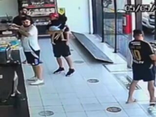 Hincha de Colo Colo herido en violento robo en Brasil