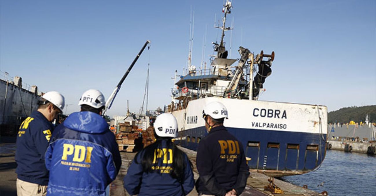 Hallazgo de posibles restos humanos en el buque Cobra