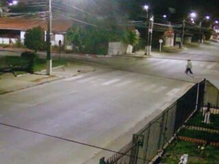Hallan auto implicado y presunta conductora en atropello en Talcahuano