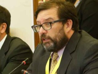 Deuda pública en Chile: Alerta por niveles críticos pone en riesgo sostenibilidad