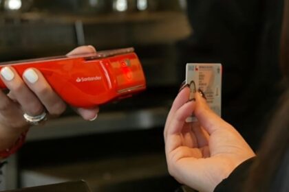 Innovador sistema de pago: ConCarnet permite usar cédula como medio de pago