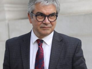 Ultimátum a funcionarios por licencias médicas fraudulentas: plazo de 72 horas