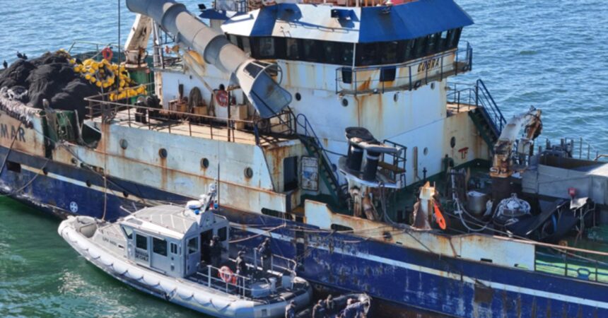 Hallan restos de lancha Bruma en buque Cobra: investigación se amplía