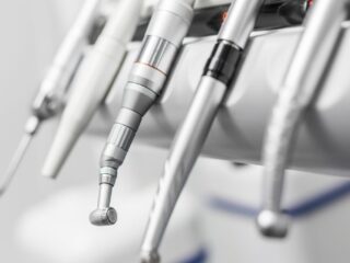 Formalizan a dentista por negligencia en Hospital de Coronel: cuasidelito de lesiones graves