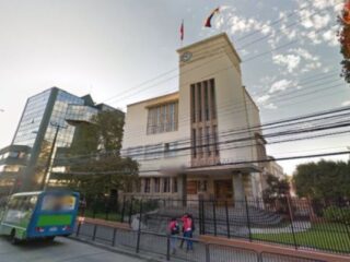 Corte Suprema respalda norma de colegio sobre cabello largo en alumnos