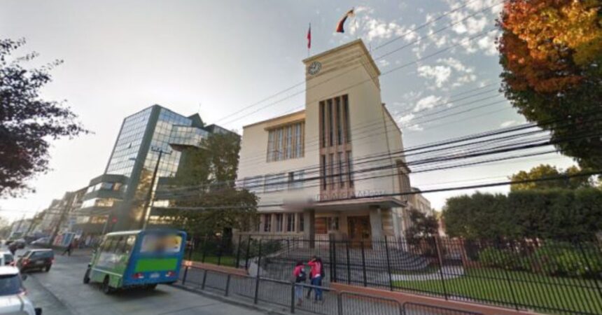 Corte Suprema respalda norma de colegio sobre cabello largo en alumnos