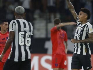 La U se despide de la Copa Libertadores tras caer ante Botafogo