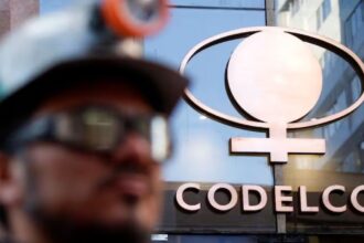 Escándalo en Codelco: Despiden a 21 trabajadores por viajes irregulares