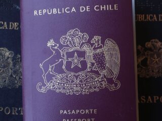 Cancelación de Visa Waiver arruina viaje a Disney para familia chilena