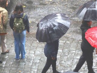 Pronóstico de Jaime Leyton para este martes: Cielos cubiertos, ambiente templado y lluvias en el sur