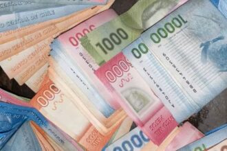 Consulta con tu RUT si puedes recibir $73.000 del Bono Cuarto Medio en mayo: se paga automáticamente