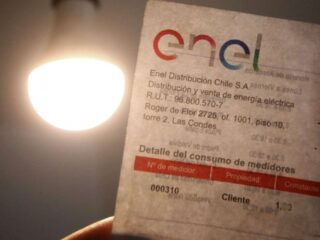 Subirán nuevamente las cuentas de la luz: ¿De cuánto será el alza?