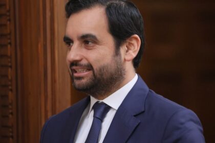 Ministro Gajardo califica como "graves" las acusaciones de espionaje del Frente Amplio: "No nos corresponde calificarlas"