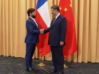 Presidente Boric se reúne con Xi Jinping y reafirma compromiso de Chile con el multilateralismo y la libertad de comercio