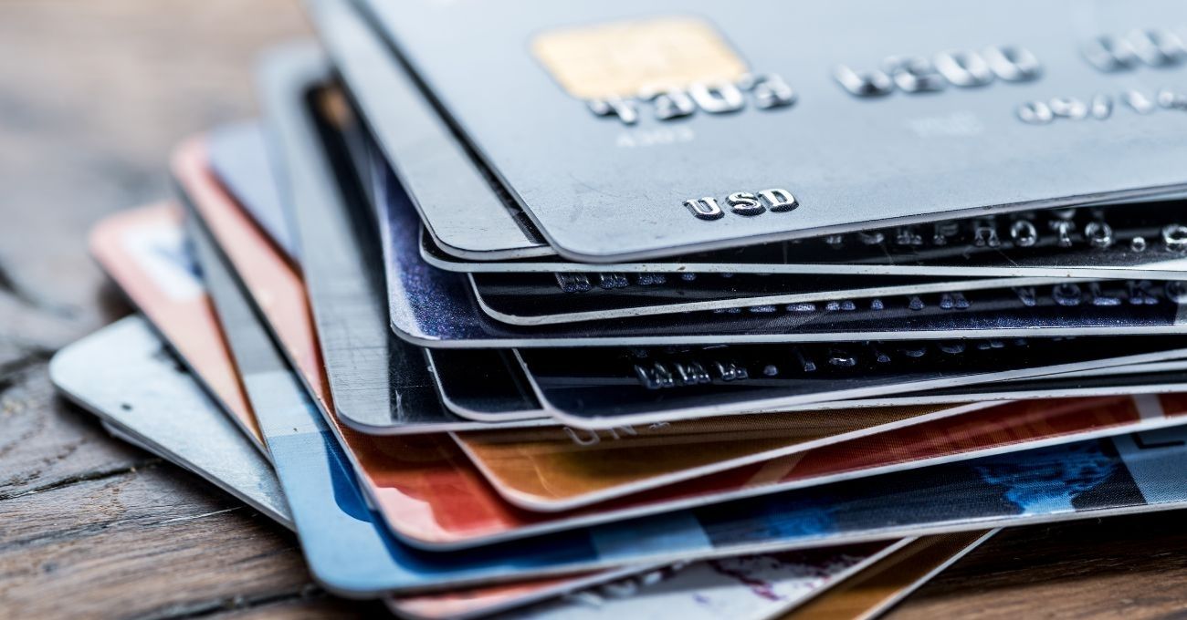 ¿Cuenta vista o cuenta corriente? Conoce sus diferencias y cuál te conviene más