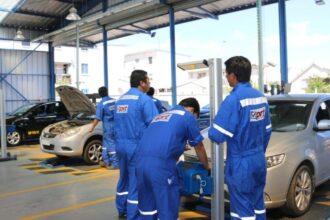 Revisión técnica 2025 exige nuevo requisito: Patente debe estar grabada en vidrios y espejos