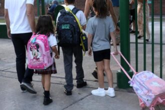Vacaciones de Invierno 2025: Estas son las regiones que tendrán tres semanas de descanso escolar