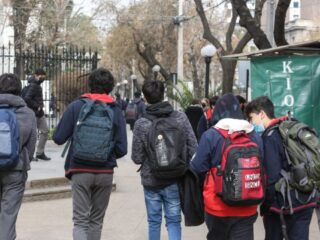 Vacaciones de invierno 2025: ¿Cuál es el último día de clases del primer semestre escolar en cada región de Chile?