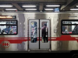 Ministro Muñoz aborda posible extensión del Metro al aeropuerto de Santiago: ¿tendría tarifa diferenciada?