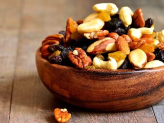 El fruto seco con menos calorías que almendras y nueces: recomendado por nutricionistas como snack saludable