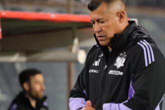 Jorge Almirón en la cuerda floja: Colo Colo vota este martes su continuidad