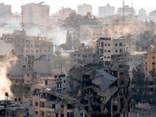 La crisis en Gaza se agrava: bloqueo de asistencia y ofensiva israelí ponen en riesgo miles de vidas infantiles