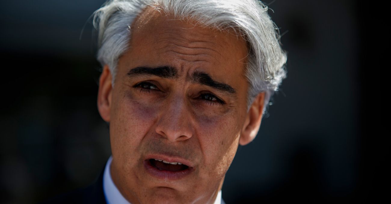 Marco Enríquez-Ominami sufre robo de automóvil de Karen Doggenweiler en Providencia