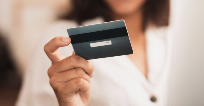 BancoEstado y aseguradora entregan gift card de $120 mil: ¿Cómo obtenerla?