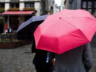 Centro meteorológico noruego anticipa más de 11 mm de lluvia para Santiago el lunes 26 de mayo