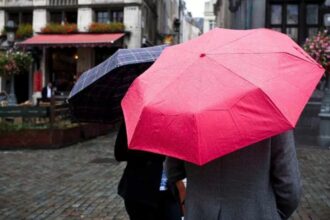 Centro meteorológico noruego anticipa más de 11 mm de lluvia para Santiago el lunes 26 de mayo