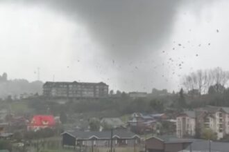 Tornado en Puerto Varas deja más de 100 viviendas afectadas y al menos 327 damnificados