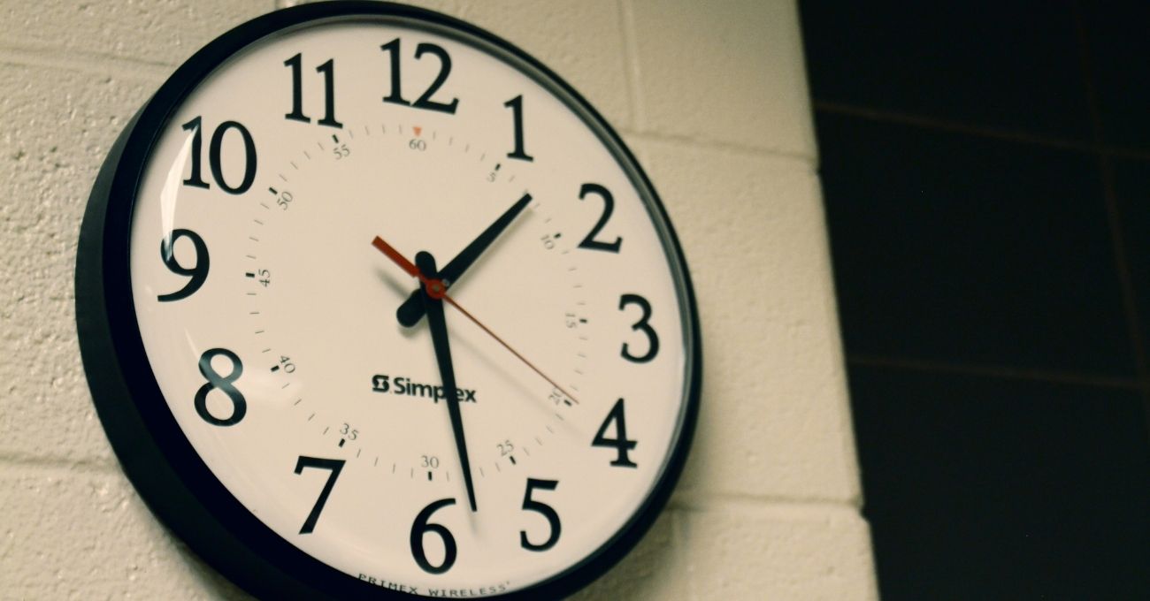 Segundo cambio de hora en Chile: Fijan fecha en la que nuevamente se deberán ajustar los relojes