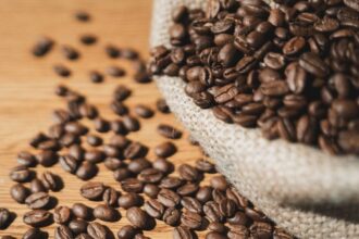 Precio del café se dispara en Chile: Clima adverso y alta demanda mundial entre las principales causas