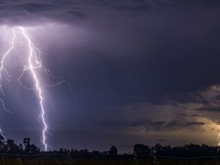 Alerta por nevadas y tormentas eléctricas: Estas son las regiones afectadas este lunes 26 de mayo