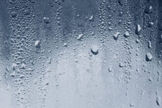 ¿Ventanas empañadas en invierno? Estos 5 trucos te ayudarán a evitar la molesta "transpiración"