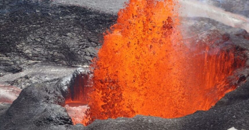 Descubren que el oro del núcleo de la Tierra se está filtrando hacia la superficie