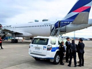 Fallece pasajero de 98 años en vuelo de Santiago a Punta Arenas: PDI descarta intervención de terceros