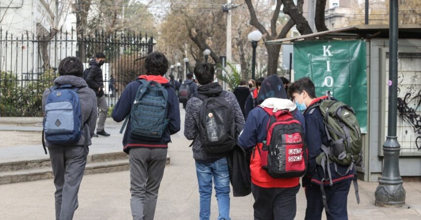 Vacaciones de invierno escolares 2025: Revisa las fechas del receso por región