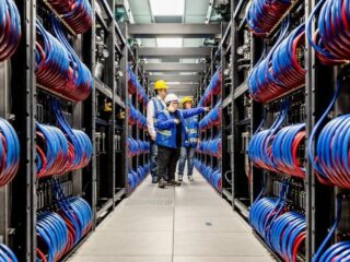 EE.UU. lanza “Doudna”: la supercomputadora de IA que promete acelerar décadas de ciencia en solo días