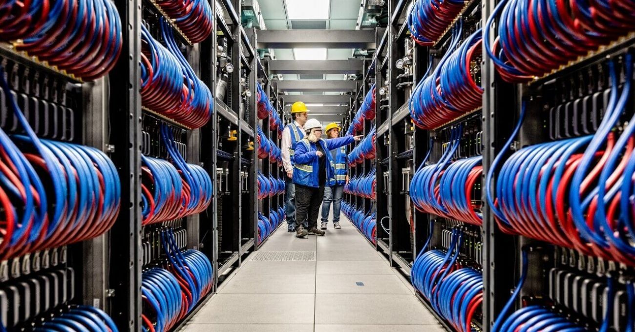 EE.UU. lanza “Doudna”: la supercomputadora de IA que promete acelerar décadas de ciencia en solo días