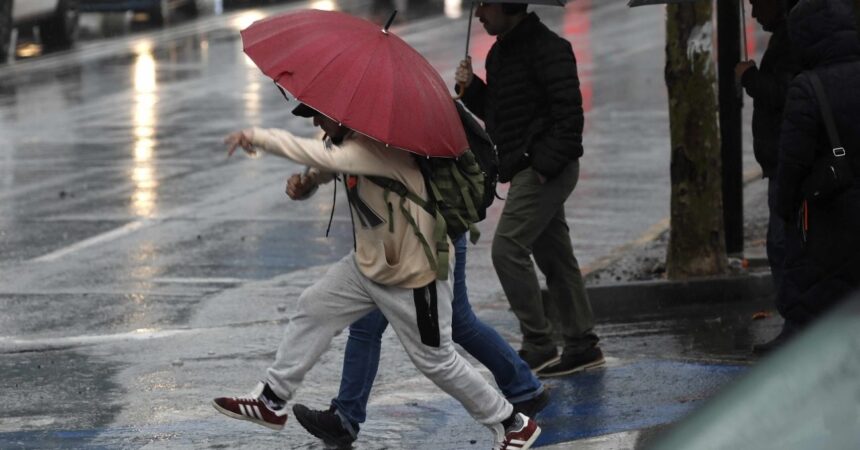 "Algo puede venir": primer sistema frontal de junio traería lluvias al centro-sur de Chile